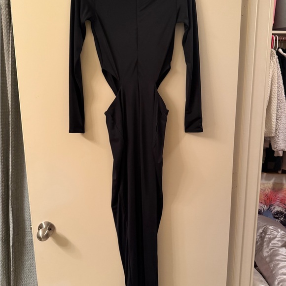 Oh Polly Premium Jersey Long Sleeve Cut Out Maxi Dress - Picture 4 of 5